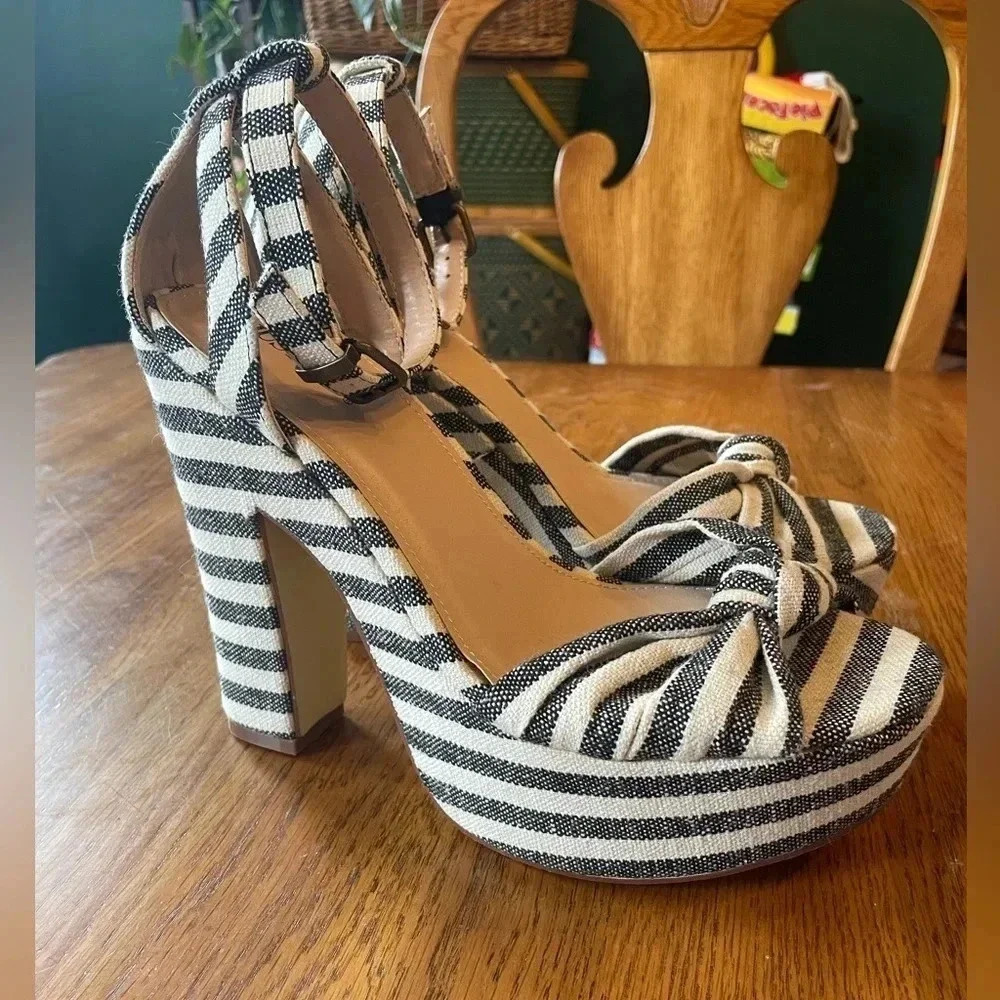 JustFab Black and White Striped Knotted Platform Heels - Picture 3 of 8